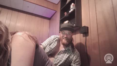 Geeznutsizonyrchyn online show from 10.15.25