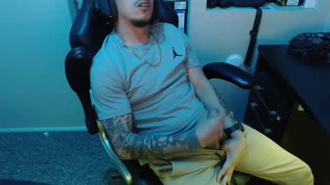 Snapshot of gefeeer chatting on 09.19.25 gefeeer online show from 09.19.25