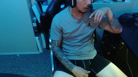 Snapshot of gefeeer chatting on 09.22.25 gefeeer online show from 09.22.25