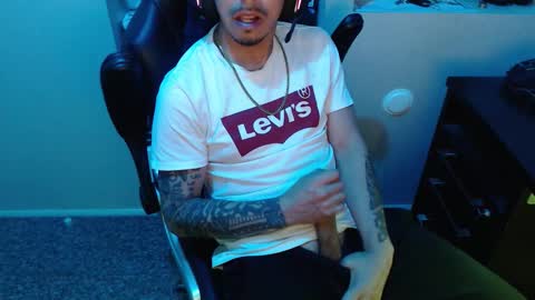 Snapshot of gefeeer chatting on 10.02.25 gefeeer online show from 10.02.25