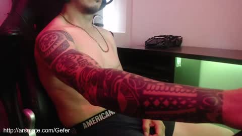 Snapshot of gefeeer chatting on 10.19.25 gefeeer online show from 10.19.25