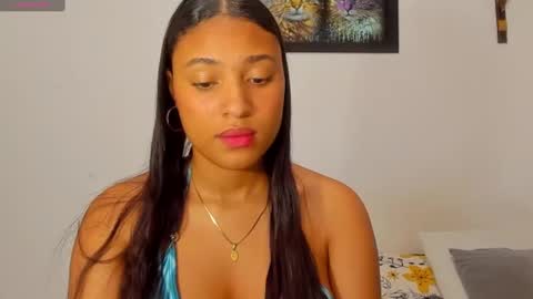 Snapshot of gema_garcia10 chatting on 12.19.24 gema online show from 12.19.24