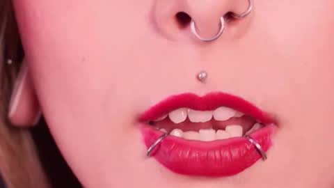 Snapshot of gemarodriguez_ chatting on 11.24.25 Gemma online show from 11.24.25