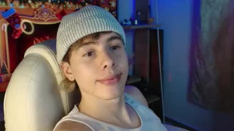 Snapshot of gemdominus chatting on 12.18.25 Gem Dominus online show from 12.18.25