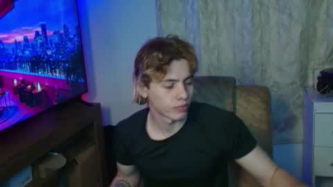 Snapshot of gemdominus chatting on 02.01.26 Gem Dominus online show from 02.01.26