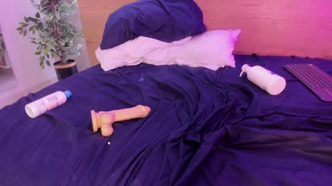 geminis muentes online show from 12.30.24