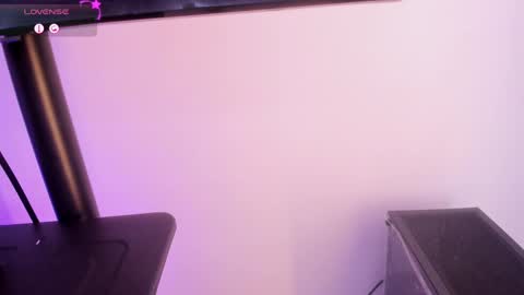 geminis muentes online show from 02.20.25