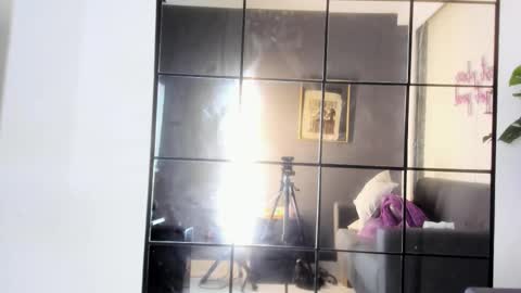 geminis muentes online show from 11.27.25