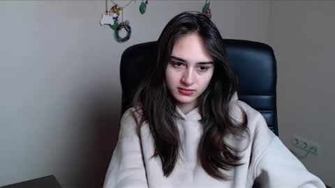 Snapshot of gemma_arterton chatting on 01.09.26 Gemma online show from 01.09.26