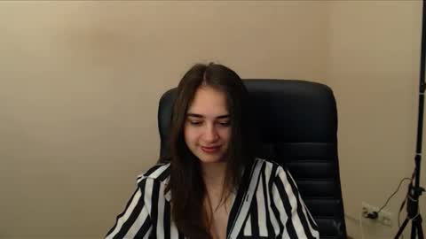 Snapshot of gemma_arterton chatting on 02.09.26 Gemma online show from 02.09.26