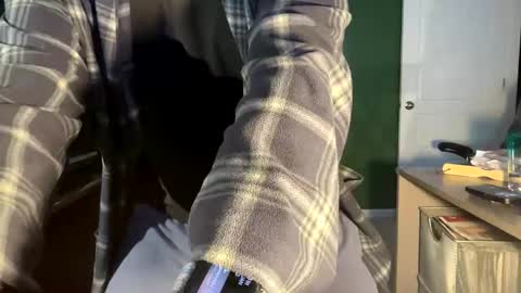 Snapshot of generalbliss chatting on 01.04.25 generalbliss online show from 01.04.25