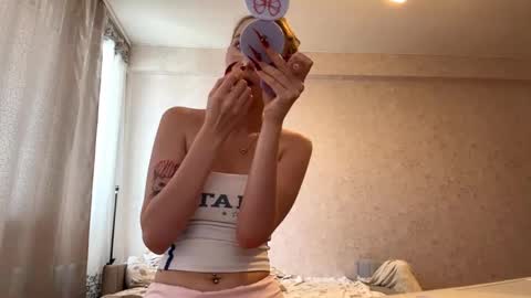 Emmi online show from 09.10.25