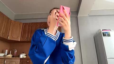 Emmi online show from 09.16.25