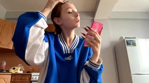 Emmi online show from 09.18.25