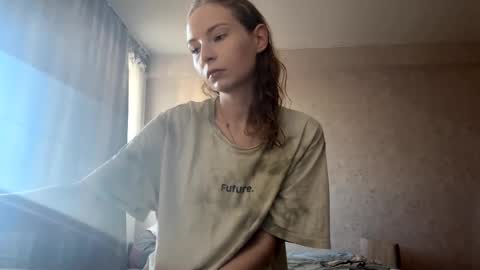 Emmi online show from 09.22.25