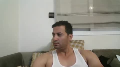 Snapshot of genteldevil chatting on 12.18.24 genteldevil online show from 12.18.24