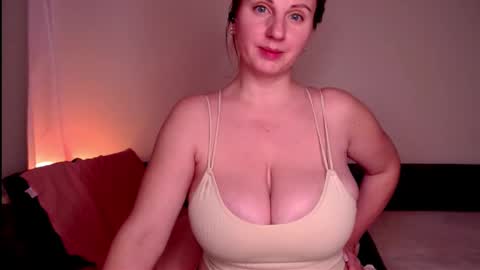 Snapshot of gentle__woman chatting on 12.15.24 Chrisa online show from 12.15.24