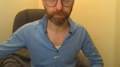 Snapshot of geon2xx chatting on 01.26.25 Geon online show from 01.26.25