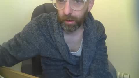 Snapshot of geon2xx chatting on 02.07.25 Geon online show from 02.07.25