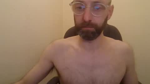 Snapshot of geon2xx chatting on 03.04.25 Geon online show from 03.04.25