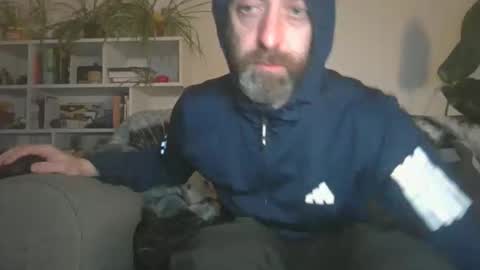 Snapshot of geon2xx chatting on 09.27.25 Geon online show from 09.27.25