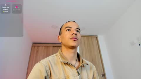 Snapshot of george_cams1 chatting on 05.03.26 Jorge online show from 05.03.26