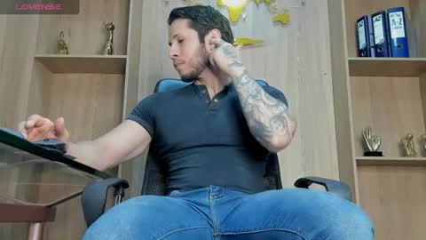 Snapshot of george_diesell_ chatting on 07.18.26 George online show from 07.18.26