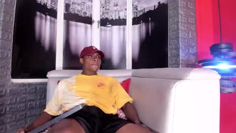 G E O R G E online show from 12.03.25