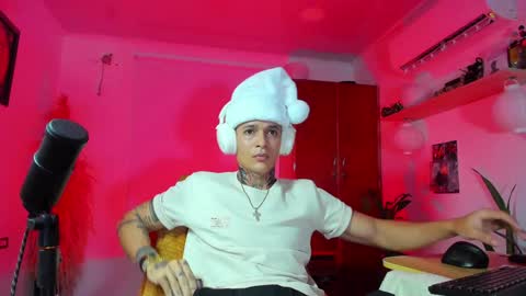 Snapshot of george_prince2 chatting on 12.25.24 independent model online show from 12.25.24