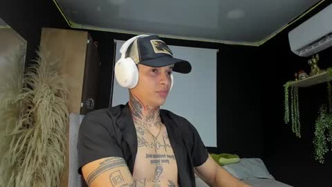 Snapshot of george_prince2 chatting on 02.08.25 independent model online show from 02.08.25