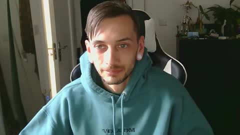 Snapshot of georgek0011 chatting on 02.14.26 georgek0011 online show from 02.14.26