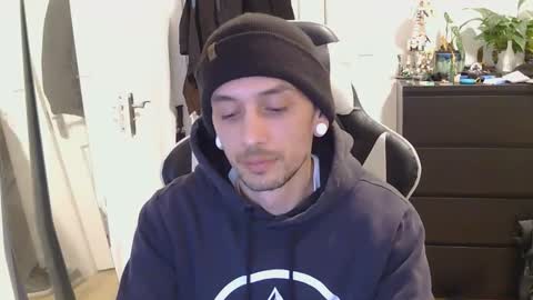 Snapshot of georgek0011 chatting on 03.01.26 georgek0011 online show from 03.01.26