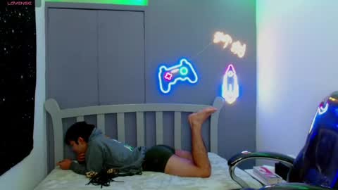 GEORGE online show from 12.23.24