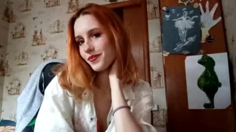 Snapshot of georgianahaeussler chatting on 05.23.26 Ellie online show from 05.23.26