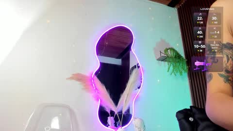 Snapshot of georgina_caruso chatting on 02.10.25 Georgina Caruso online show from 02.10.25