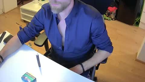 german33333 online show from 12.10.24