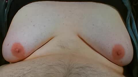 Snapshot of germanfatfemboy chatting on 11.13.25 germanfatfemboy online show from 11.13.25