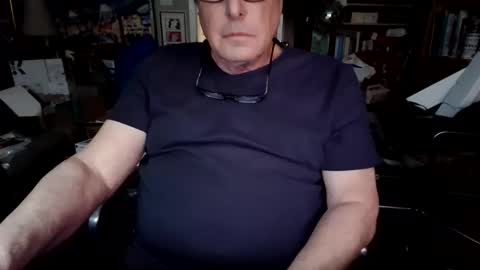 Snapshot of gerrardjj chatting on 03.11.25 Jason online show from 03.11.25