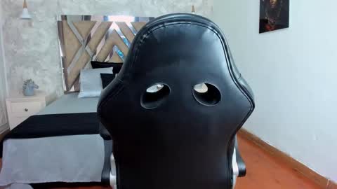 Snapshot of gerson_zt chatting on 10.25.25 im Gerson online show from 10.25.25