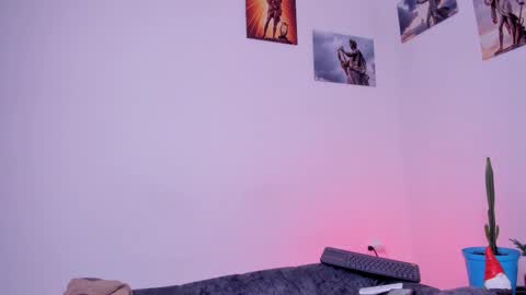 Snapshot of gerson_zt chatting on 11.30.25 im Gerson online show from 11.30.25