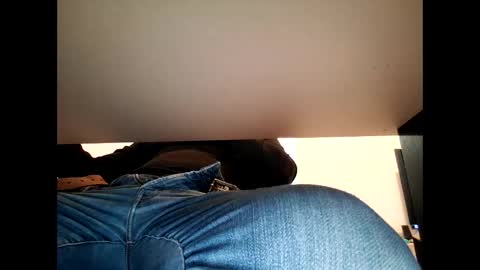 Snapshot of gescos chatting on 01.14.25 gescos online show from 01.14.25