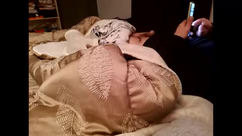 Snapshot of gescos chatting on 01.16.25 gescos online show from 01.16.25