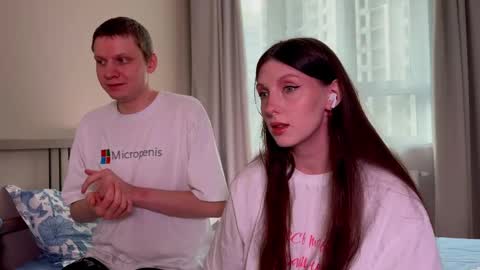 Snapshot of gethigh_ chatting on 02.15.25 Liz and Mark online show from 02.15.25