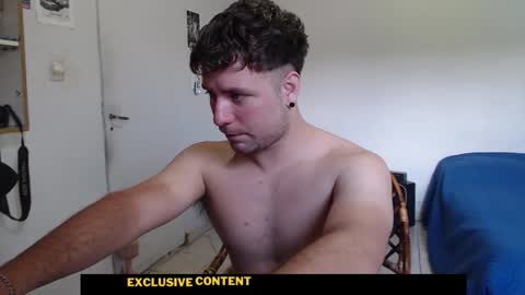 Snapshot of gferrari1996 chatting on 12.15.25 gferrari1996 online show from 12.15.25