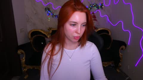 Snapshot of gfoxie chatting on 12.19.24 Ur Foxie online show from 12.19.24