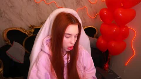 Snapshot of gfoxie chatting on 02.16.25 Ur Foxie online show from 02.16.25