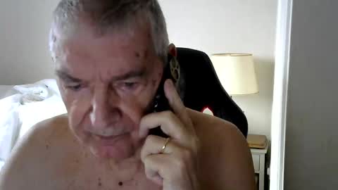 Snapshot of gh1952ma chatting on 12.27.24 Gisse online show from 12.27.24