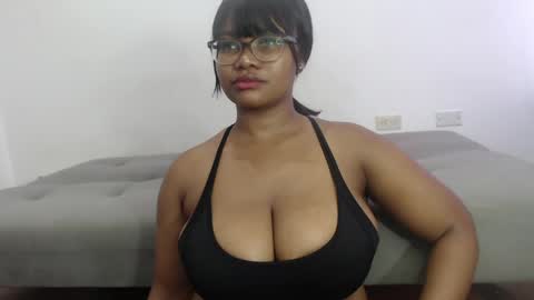 Snapshot of ghanima_sika chatting on 05.20.26 GHANIMA SIKA online show from 05.20.26