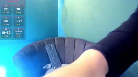 Danna Astrom online show from 11.06.25