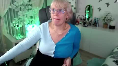 Snapshot of ghertrudequeen chatting on 01.19.26 Ghertrudequeen online show from 01.19.26